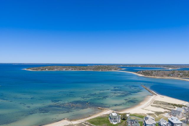 138 County Road, North Falmouth, MA 02556