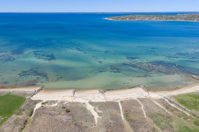 138 County Road, North Falmouth, MA 02556