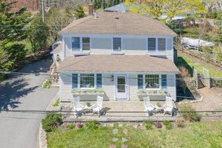 138 County Road, North Falmouth, MA 02556