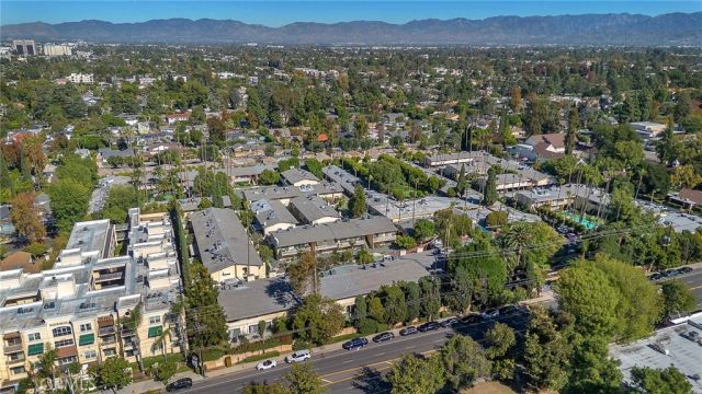 14257 Magnolia, Sherman Oaks, CA 91423