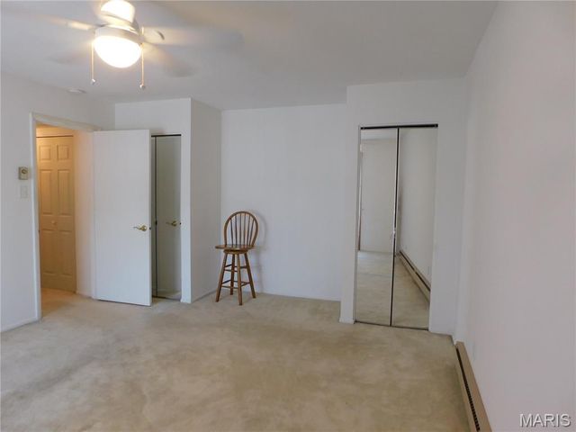 1673 Herault Place F, St Louis, MO 63125