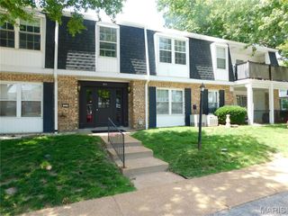 1673 Herault Place F, St Louis, MO 63125