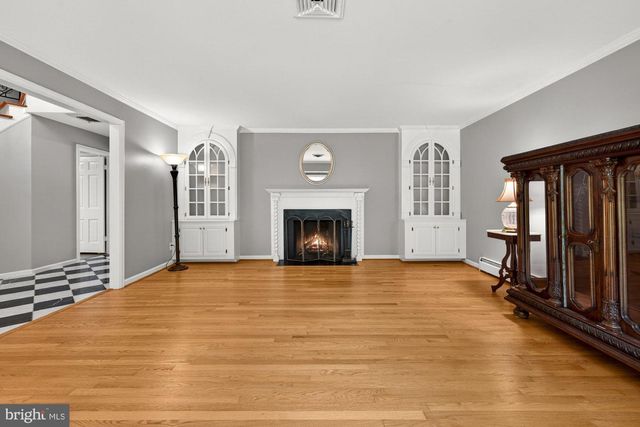 11416 VALE RD, Oakton, VA 22124