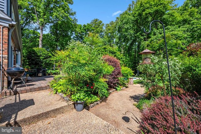 11416 VALE RD, Oakton, VA 22124