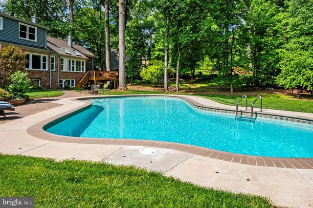 11416 VALE RD, Oakton, VA 22124