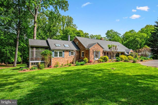 11416 VALE RD, Oakton, VA 22124
