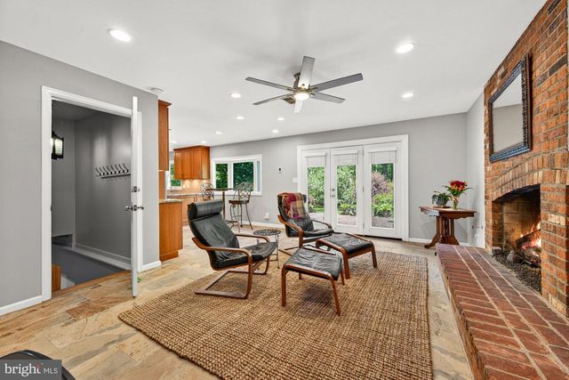 11416 VALE RD, Oakton, VA 22124