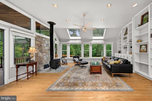 11416 VALE RD, Oakton, VA 22124