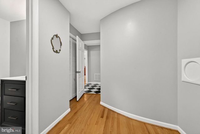 11416 VALE RD, Oakton, VA 22124