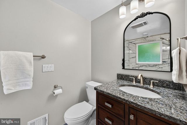 11416 VALE RD, Oakton, VA 22124