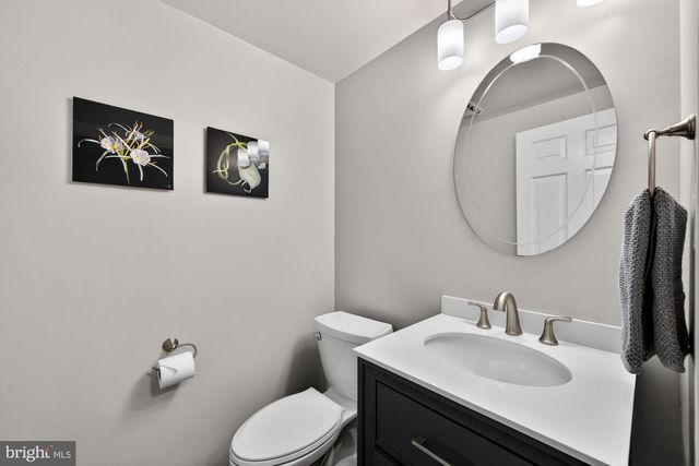 11416 VALE RD, Oakton, VA 22124