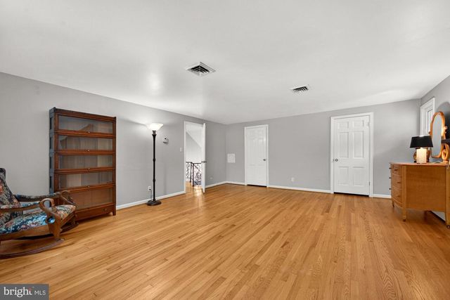 11416 VALE RD, Oakton, VA 22124