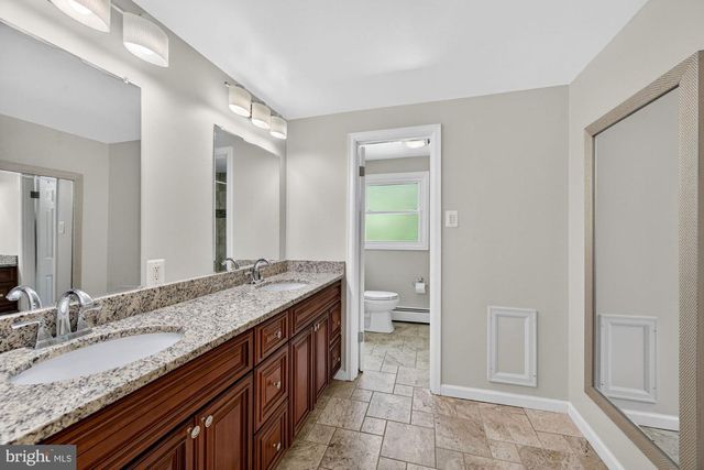 11416 VALE RD, Oakton, VA 22124
