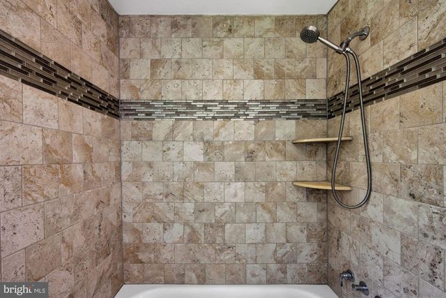 11416 VALE RD, Oakton, VA 22124