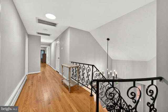 11416 VALE RD, Oakton, VA 22124