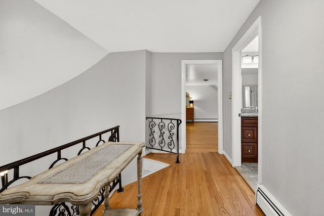 11416 VALE RD, Oakton, VA 22124