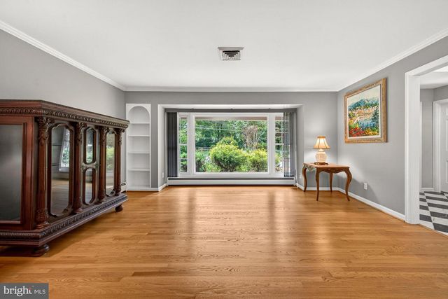 11416 VALE RD, Oakton, VA 22124