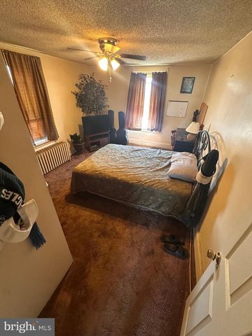 2223 AMOSLAND RD, Holmes, PA 19043