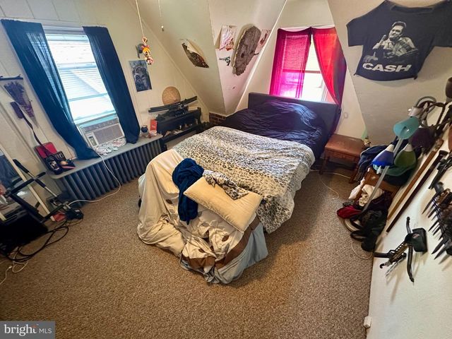 2223 AMOSLAND RD, Holmes, PA 19043