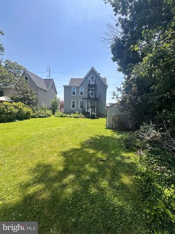 2223 AMOSLAND RD, Holmes, PA 19043