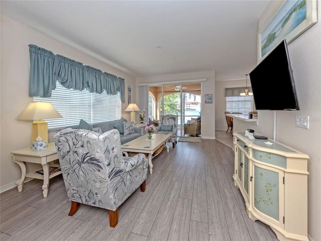 121 N AUBURN ROAD 11, Venice, FL 34292