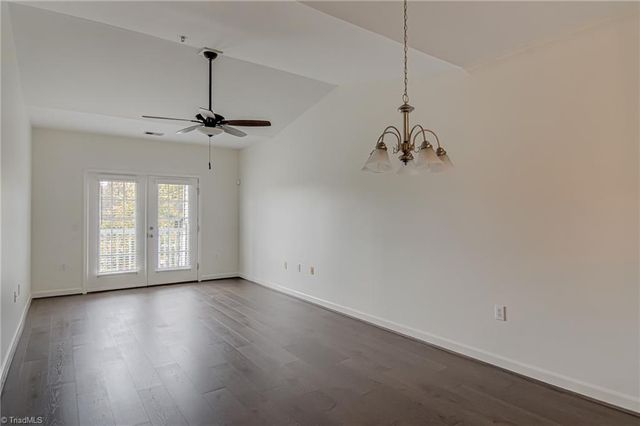 7100 W Friendly Avenue 310, Greensboro, NC 27410