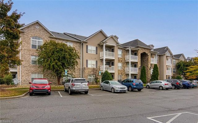 7100 W Friendly Avenue 310, Greensboro, NC 27410