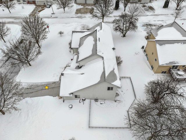 2700 MAPLE HILLS DRIVE, Green Bay, WI 54313