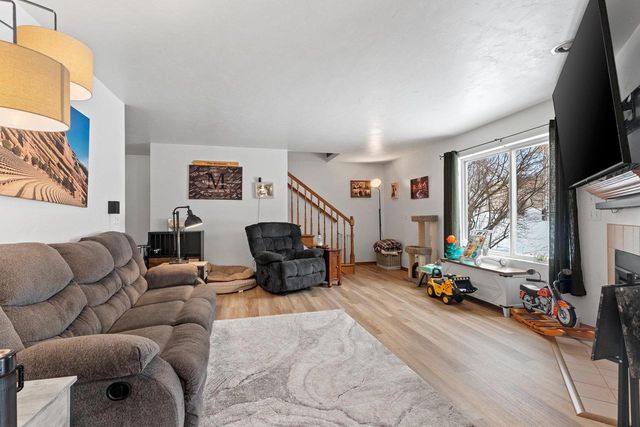 2700 MAPLE HILLS DRIVE, Green Bay, WI 54313