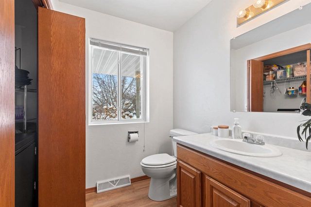 2700 MAPLE HILLS DRIVE, Green Bay, WI 54313