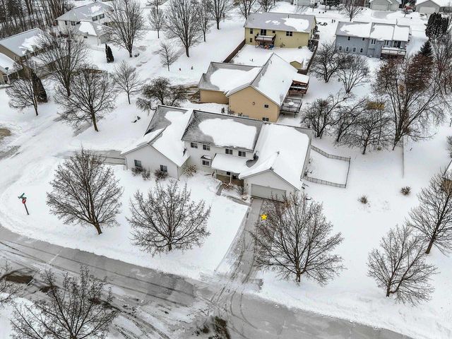 2700 MAPLE HILLS DRIVE, Green Bay, WI 54313