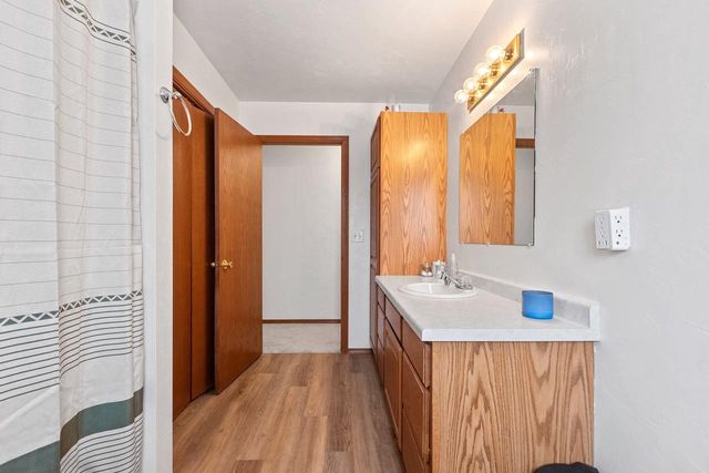 2700 MAPLE HILLS DRIVE, Green Bay, WI 54313