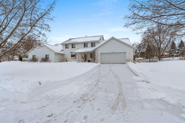 2700 MAPLE HILLS DRIVE, Green Bay, WI 54313