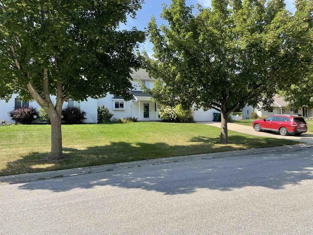 2700 MAPLE HILLS DRIVE, Green Bay, WI 54313