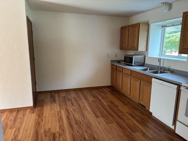 2700 MAPLE HILLS DRIVE, Green Bay, WI 54313