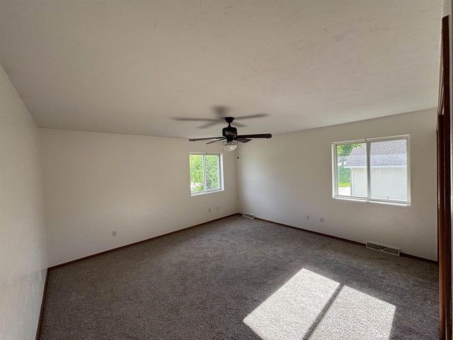 2700 MAPLE HILLS DRIVE, Green Bay, WI 54313