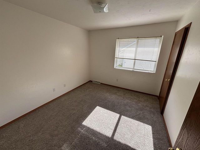 2700 MAPLE HILLS DRIVE, Green Bay, WI 54313