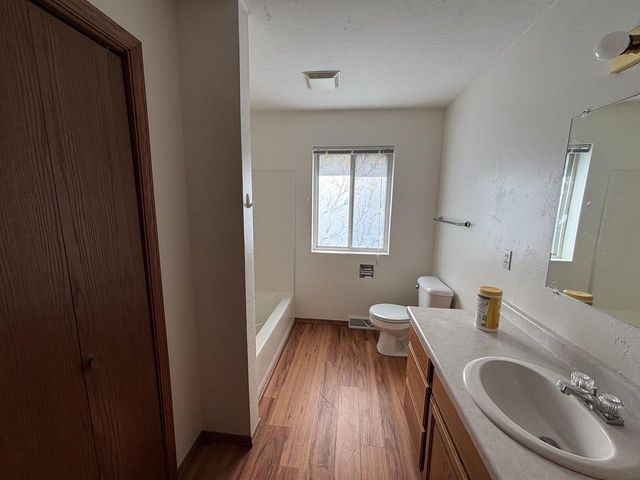 2700 MAPLE HILLS DRIVE, Green Bay, WI 54313