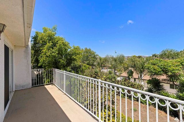 2448 Sacada Cir, Carlsbad, CA 92009