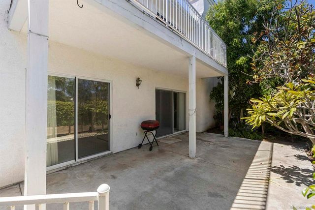 2448 Sacada Cir, Carlsbad, CA 92009