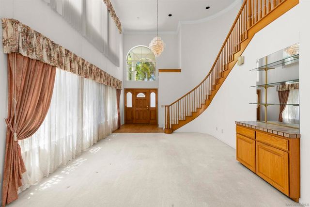 2448 Sacada Cir, Carlsbad, CA 92009