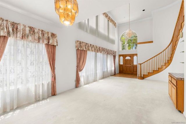 2448 Sacada Cir, Carlsbad, CA 92009
