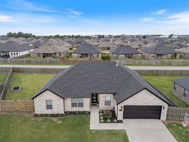 1790 Sunrise Circle, Centerton, AR 72719