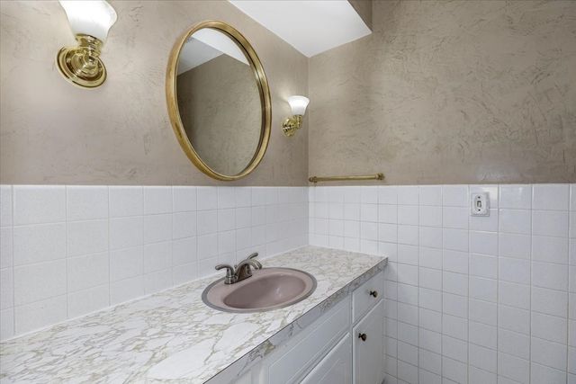 4030 45th Street, Des Moines, IA 50310