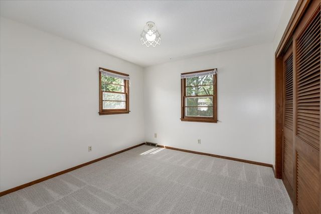 4030 45th Street, Des Moines, IA 50310