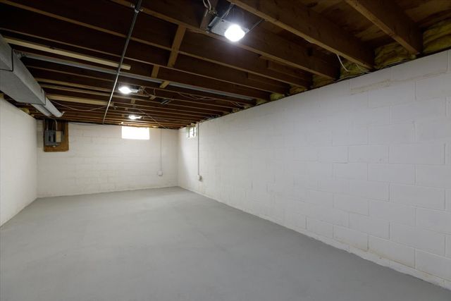 4030 45th Street, Des Moines, IA 50310