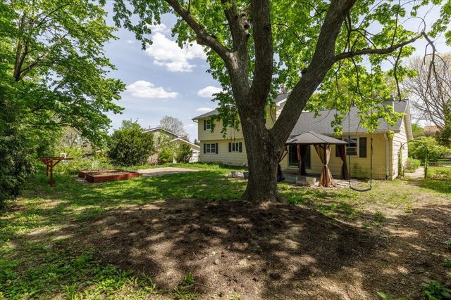 4030 45th Street, Des Moines, IA 50310