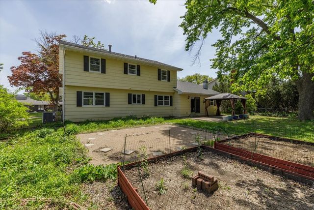 4030 45th Street, Des Moines, IA 50310