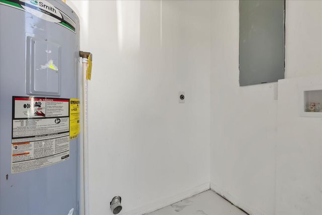 1092 DELTONA BOULEVARD, Deltona, FL 32725