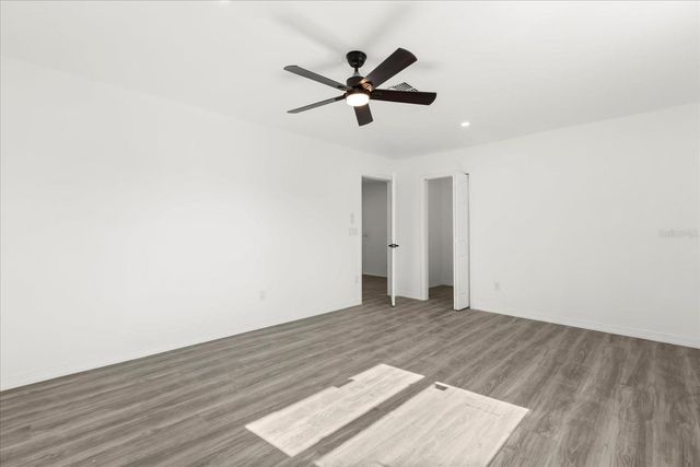 1092 DELTONA BOULEVARD, Deltona, FL 32725